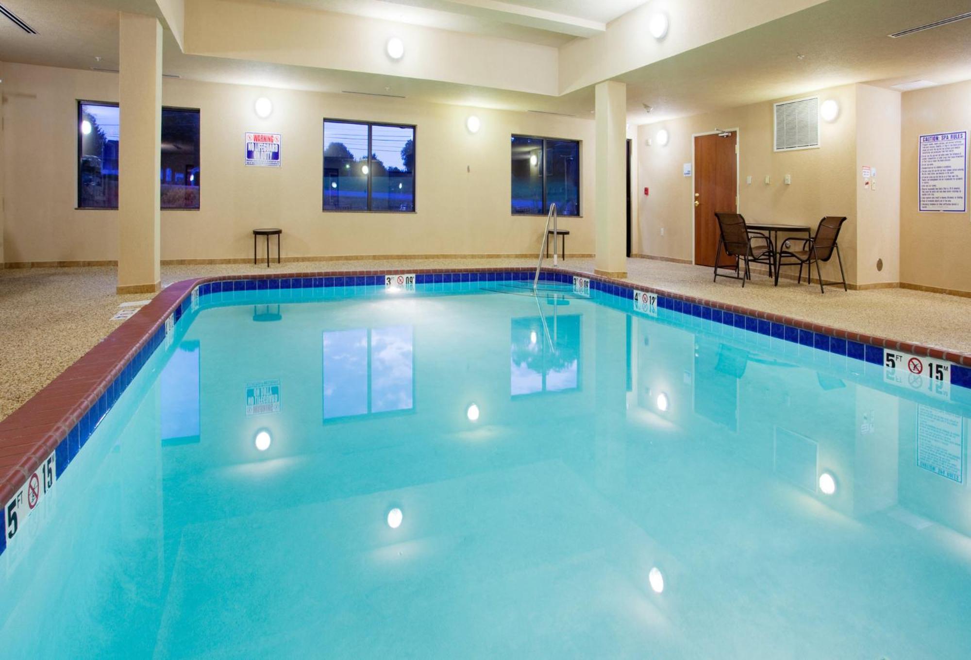 Holiday Inn Express Hotel & Suites Mount Airy By Ihg Ngoại thất bức ảnh